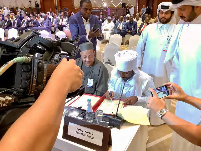 Signature of the Memorandum of Understanding with the consortium of Qatari companies, before the press
